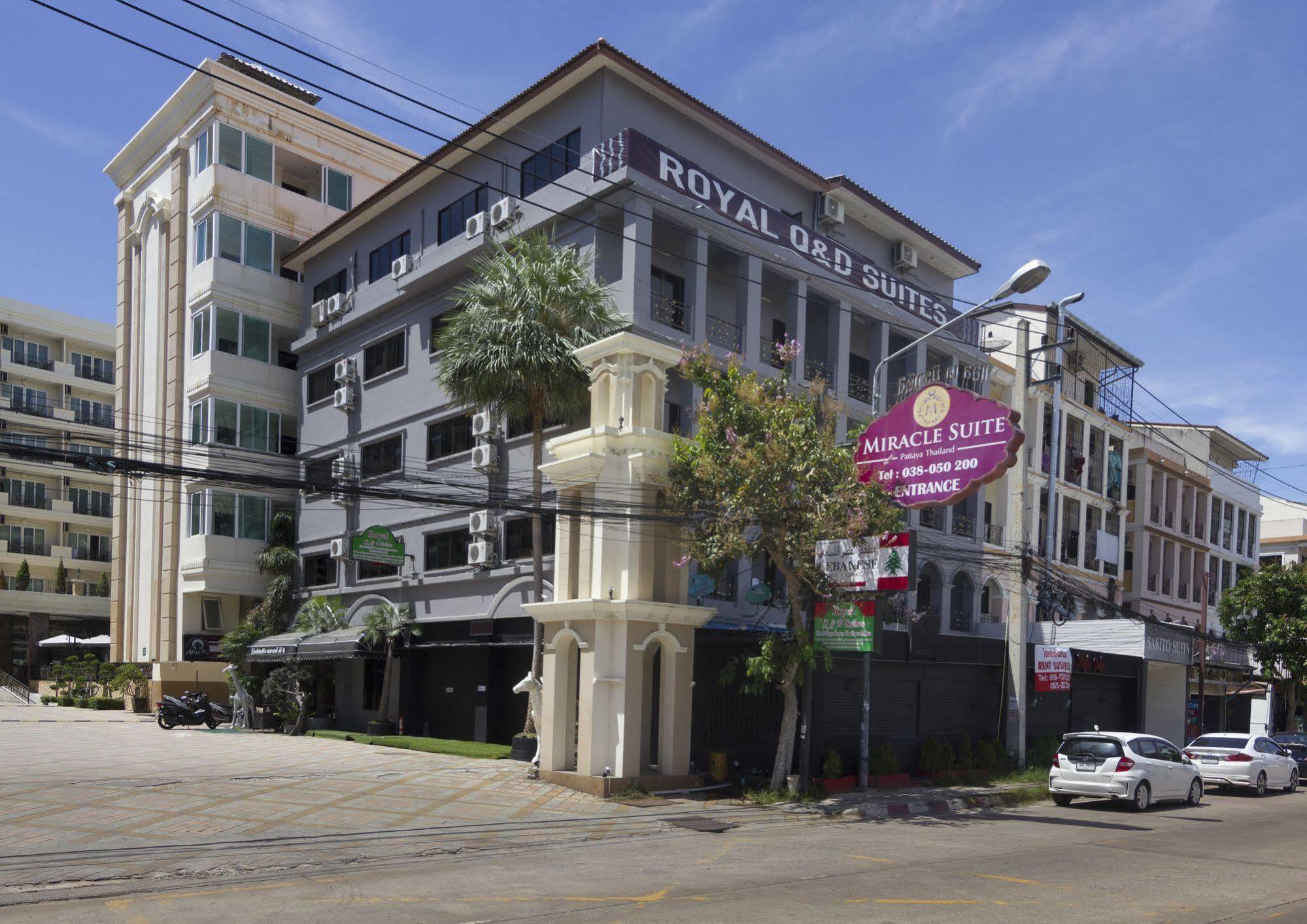 Royal Q & D Suites Pattaya Extérieur photo