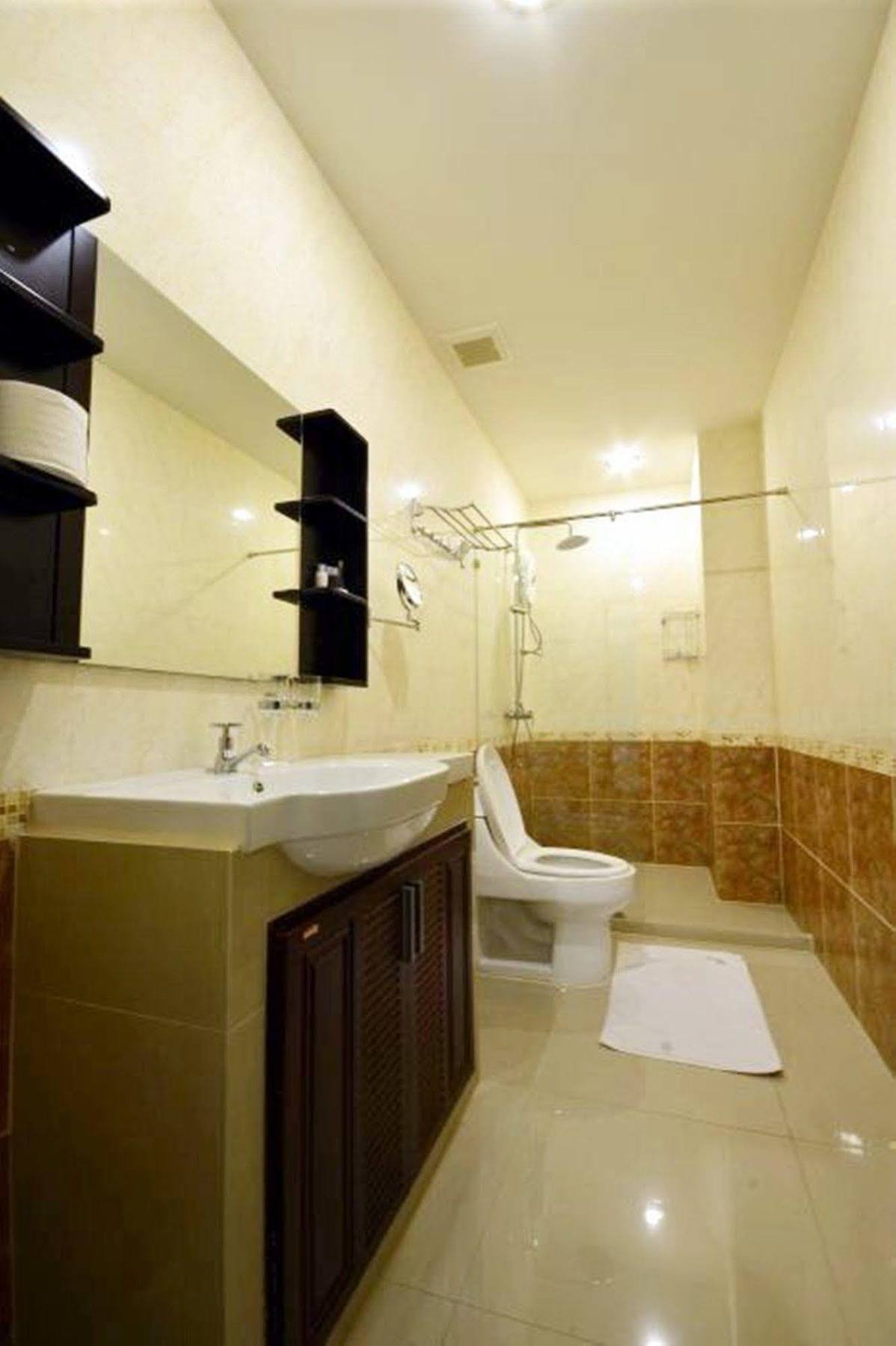 Royal Q & D Suites Pattaya Extérieur photo