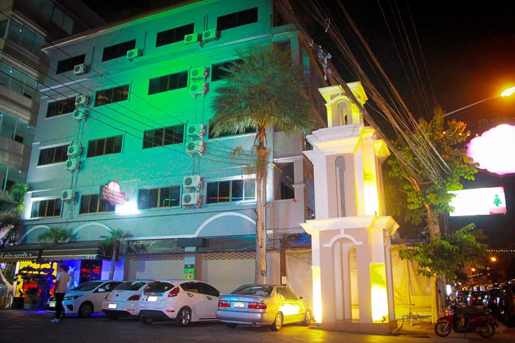 Royal Q & D Suites Pattaya Extérieur photo