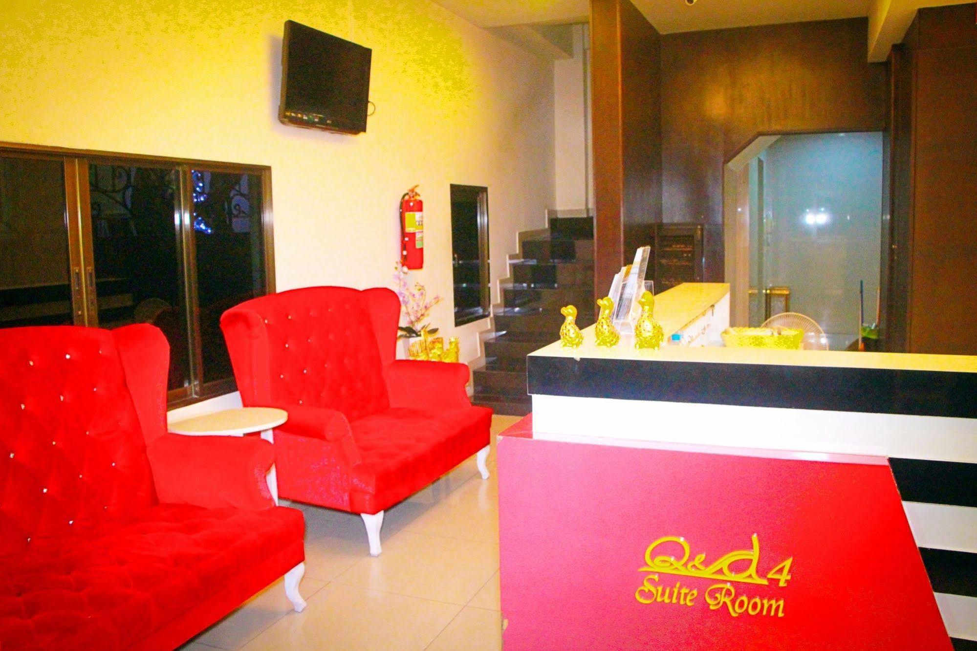 Royal Q & D Suites Pattaya Extérieur photo